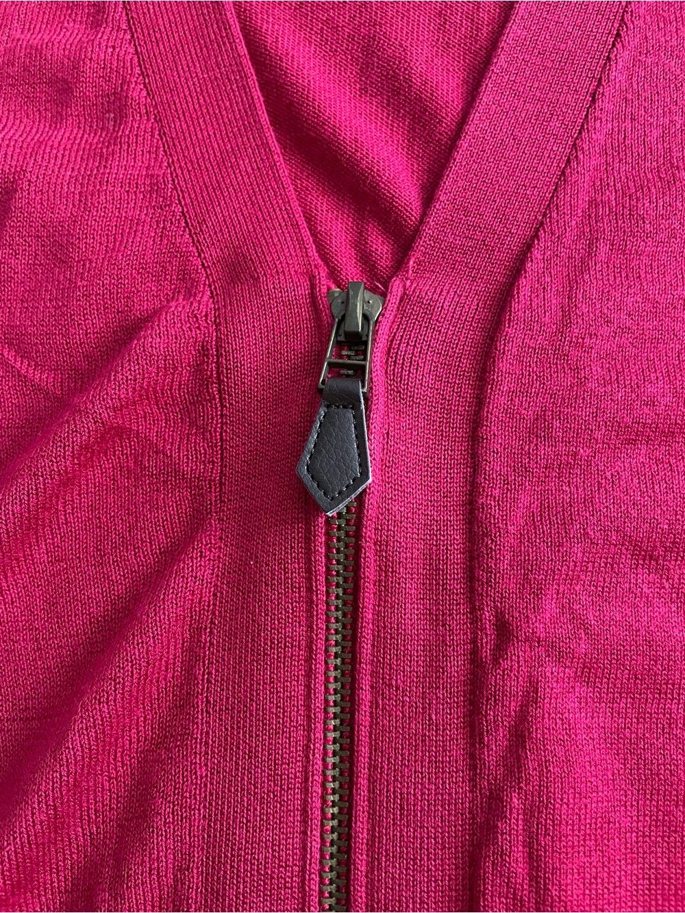 NWOT QUEBRAMAR Raspberry Zip-Front Cardigan - Picture 4 of 9